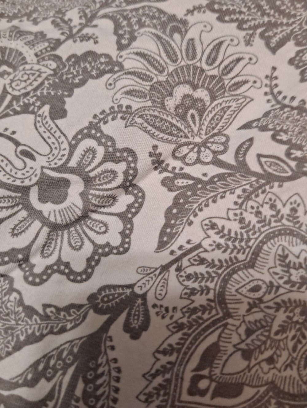 Vera Bradley Floral Paisley Drawstring Jogger Pants - Taupe & Cream Size M - Picture 5 of 7